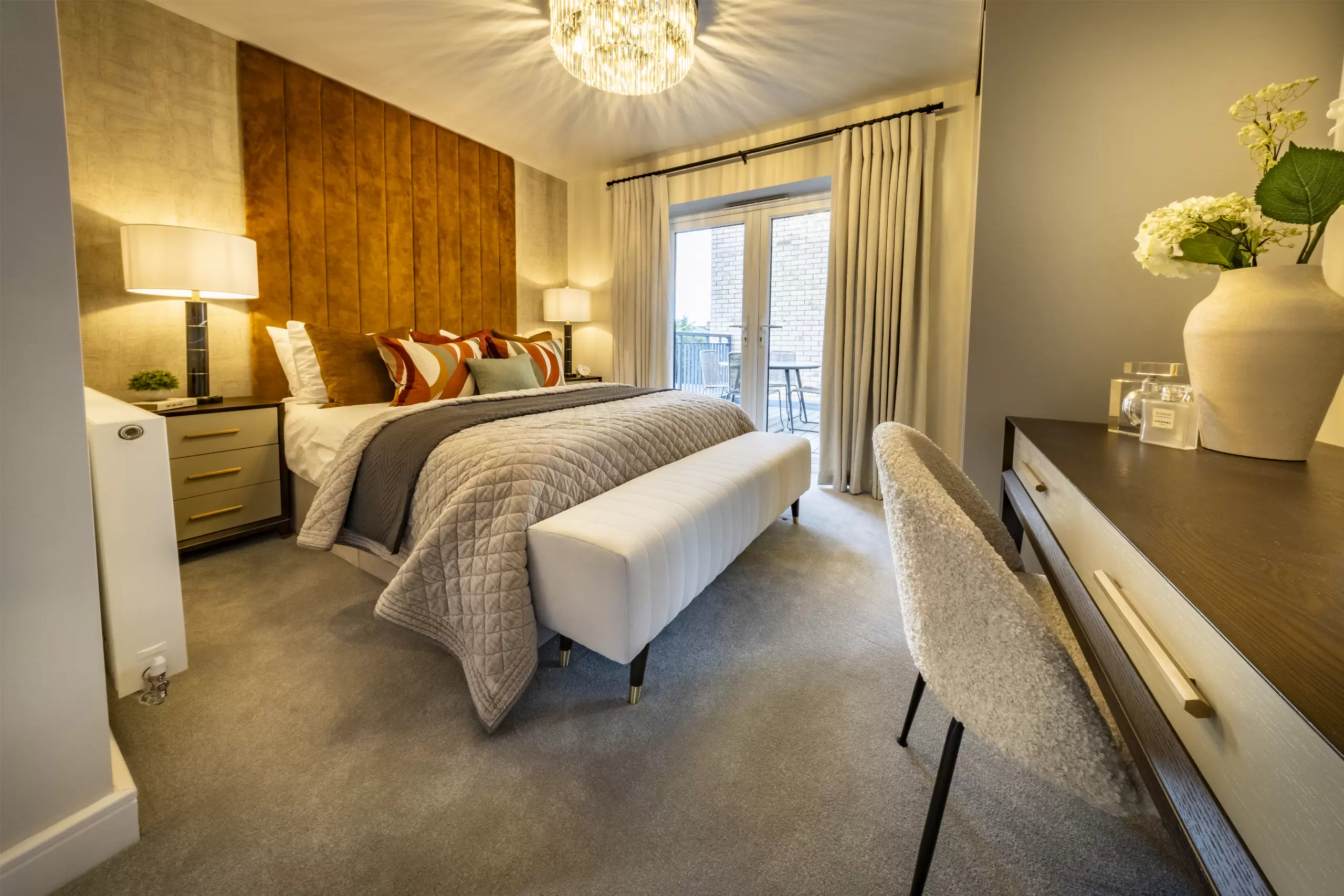 The Madrid V1 Gallery Image